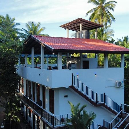 Rainbow Guest House 히카두와 외부 사진