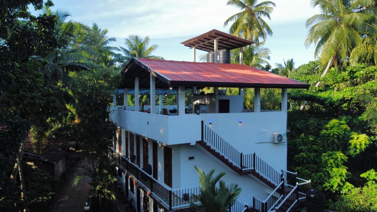 Rainbow Guest House 히카두와 외부 사진
