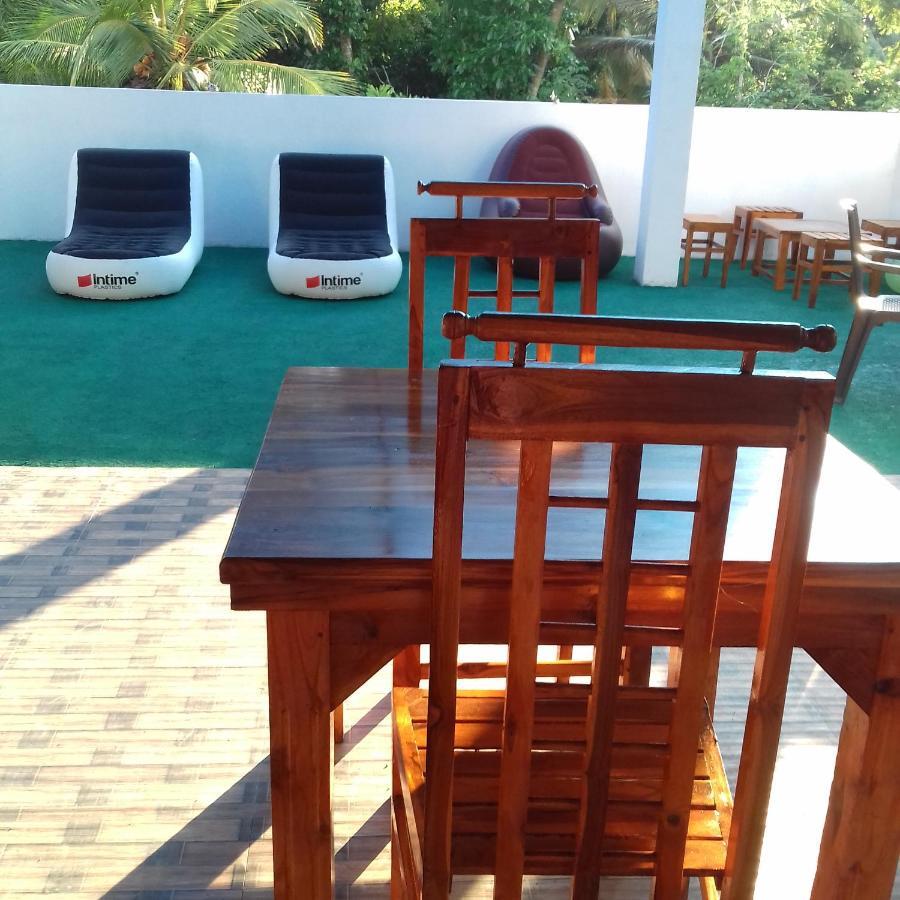 Rainbow Guest House 히카두와 외부 사진